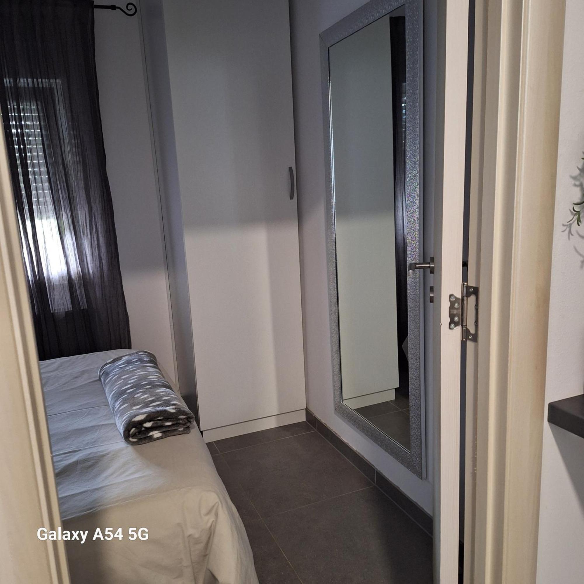 Studio Apartmani Louis I Lola ザグレブ エクステリア 写真