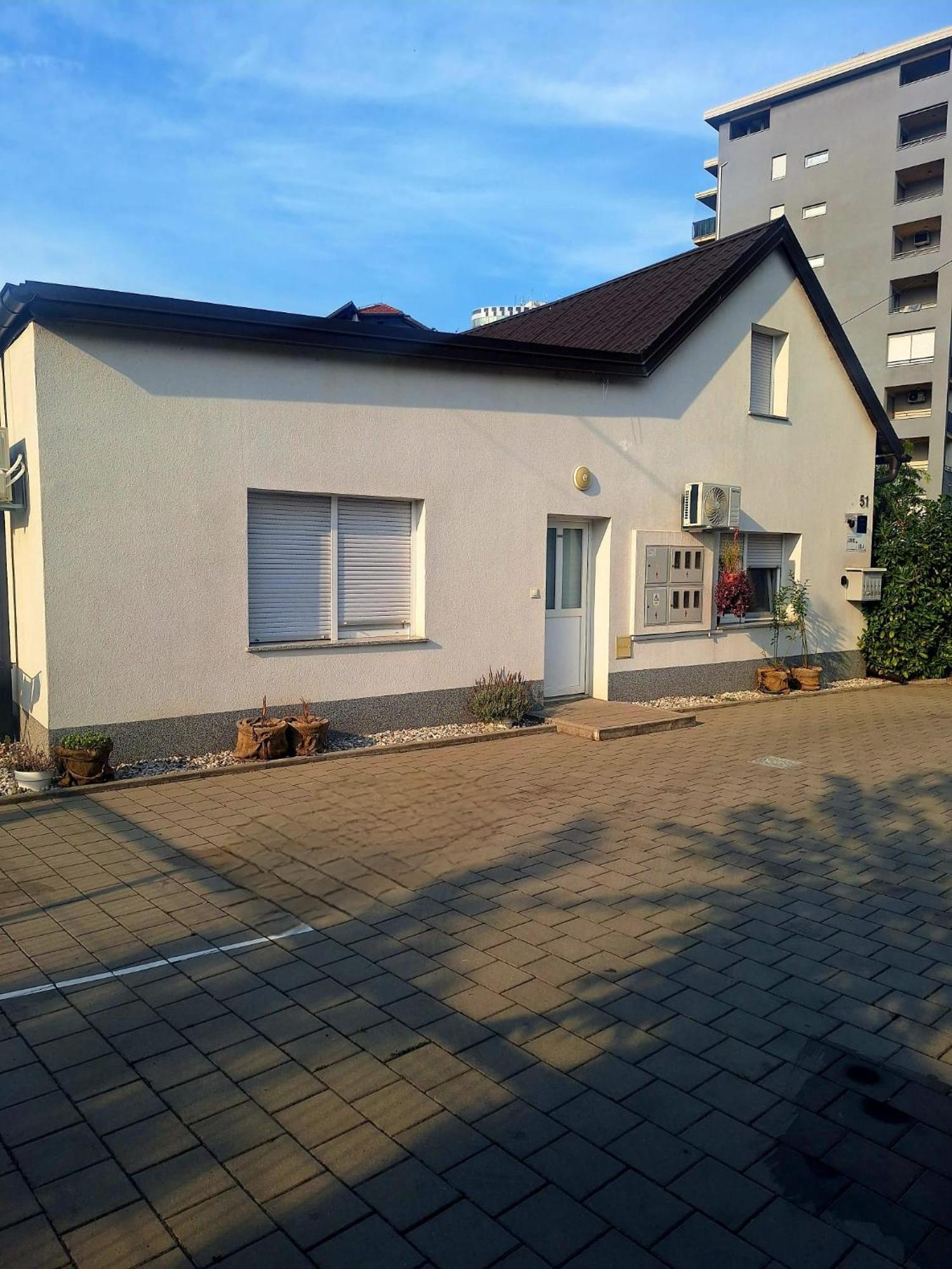 Studio Apartmani Louis I Lola ザグレブ エクステリア 写真
